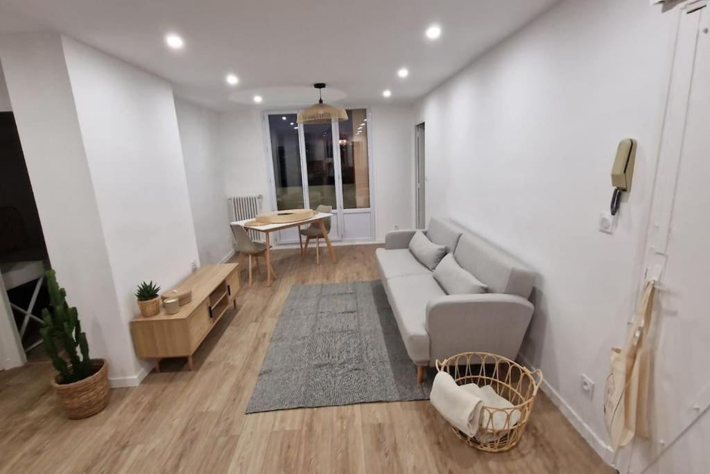 Appartement Saint Charles マルセイユ エクステリア 写真